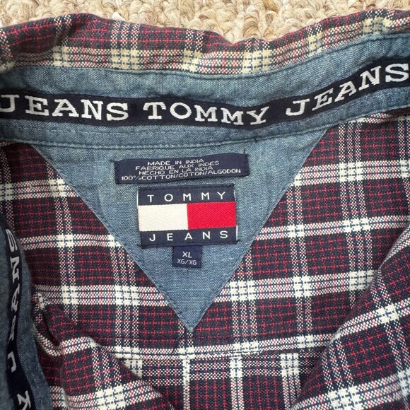 Tommy Jeans Mens XL‎ Shirt Red White Blue Button Front LS Denim Accent Hilfiger - Picture 5 of 9